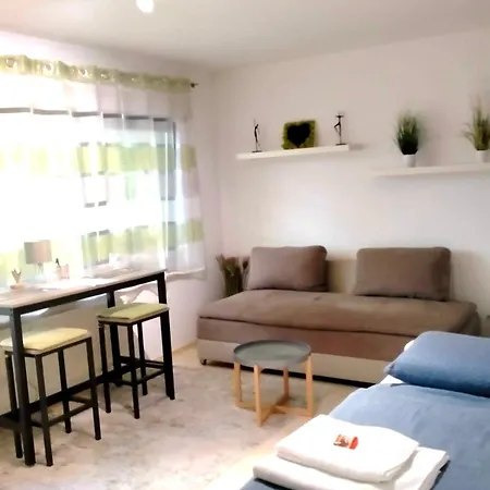 Appartement Ruhige Und Gruene Terassenwohnung *
